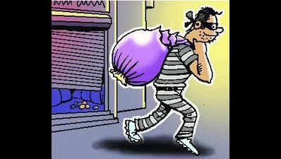 House burgled during family pilgrimage, valuables worth Rs 4.5 lakh stolen in Udupi | Mangaluru News